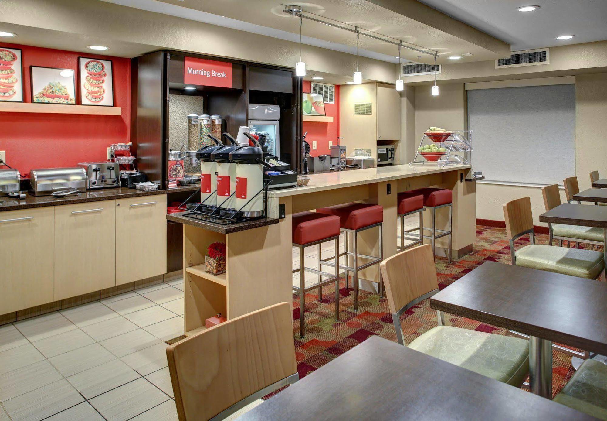 Towneplace Suites By Marriott Финдли Екстериор снимка
